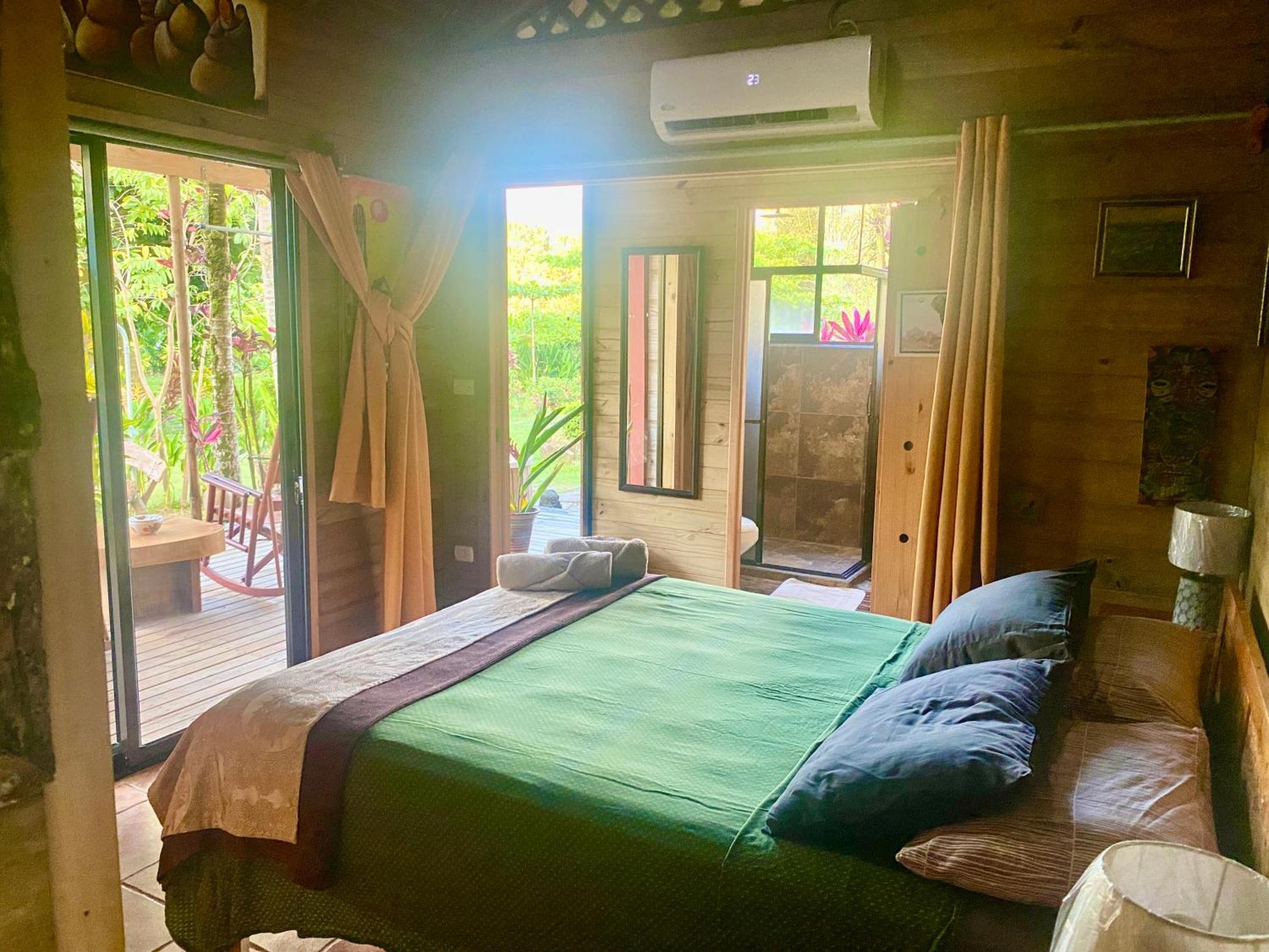 Uvita Oasis Retreat With Villa Cabins And Apartment Ngoại thất bức ảnh