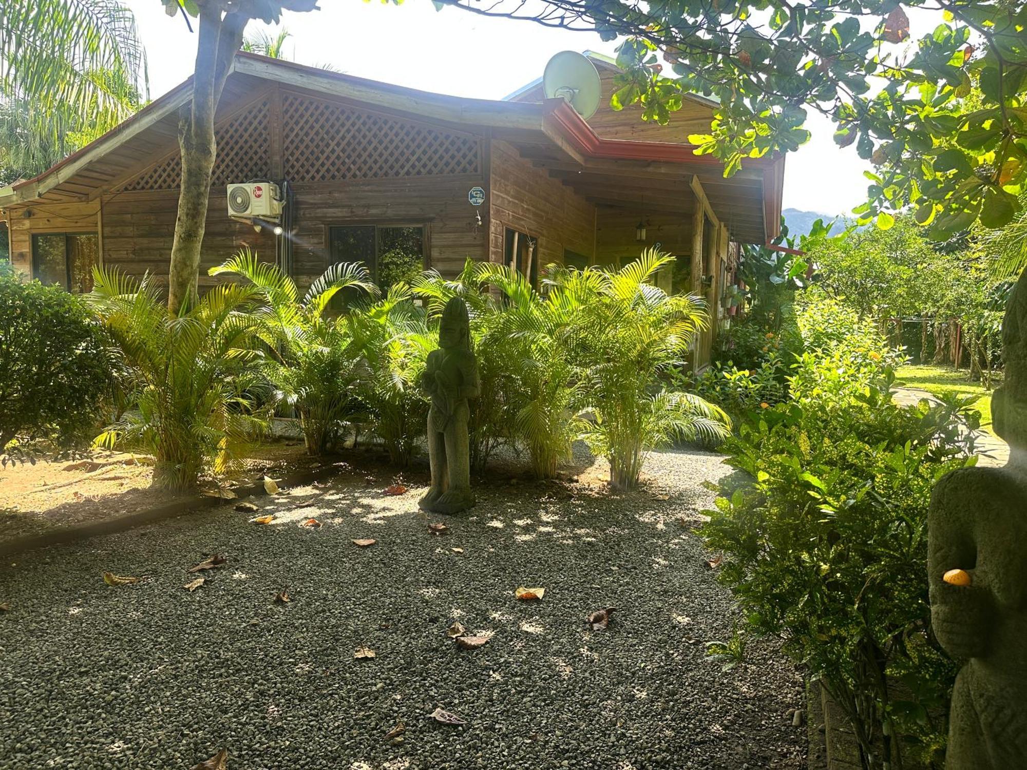Uvita Oasis Retreat With Villa Cabins And Apartment Ngoại thất bức ảnh